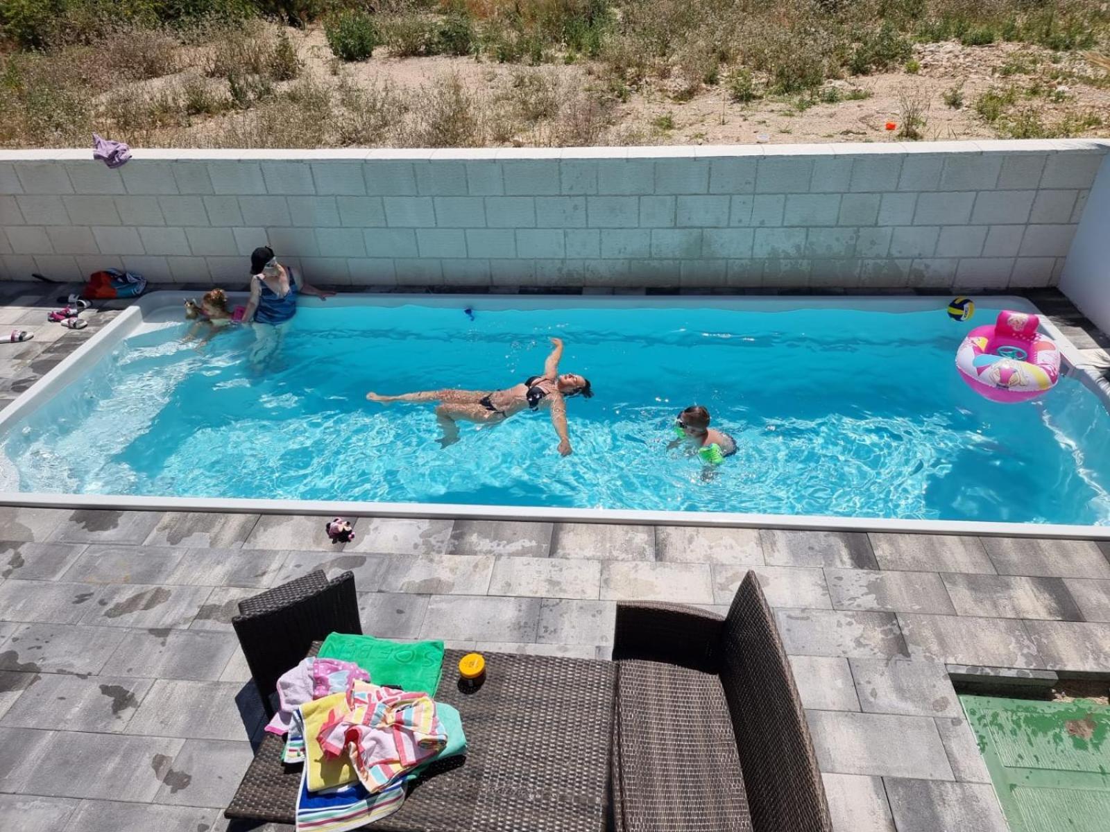 Pool Maria, Apartment Novalja